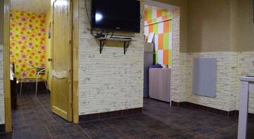 Фото номера Улучшенный четырехместный номер Гостиница Guest House on Pirogova st. г. Волгоград 2