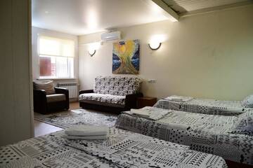 Фото номера Шестиместный номер семейный Гостиница Guest house Shturman г. Волгоград 2