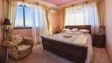 Фото номера ВИП 1 Гостиница  Плаза г. Волгоград 10