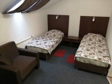 Фото номера Улучшенный двухместный номер с 2 отдельными кроватями Гостиница Спутник г. Волгоград 6